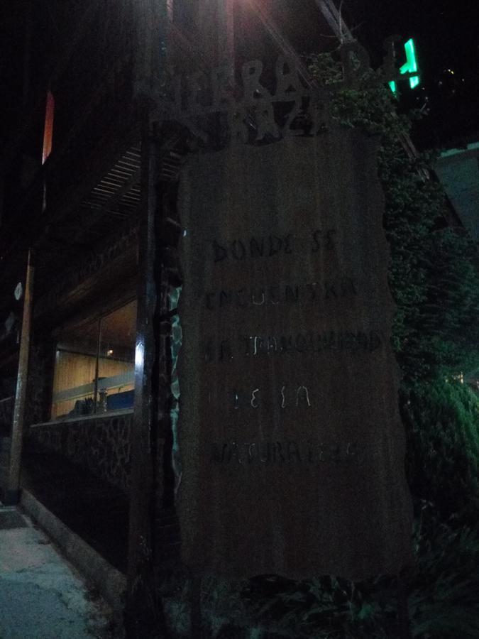 Hostal Sierra De Baza Buitenkant foto