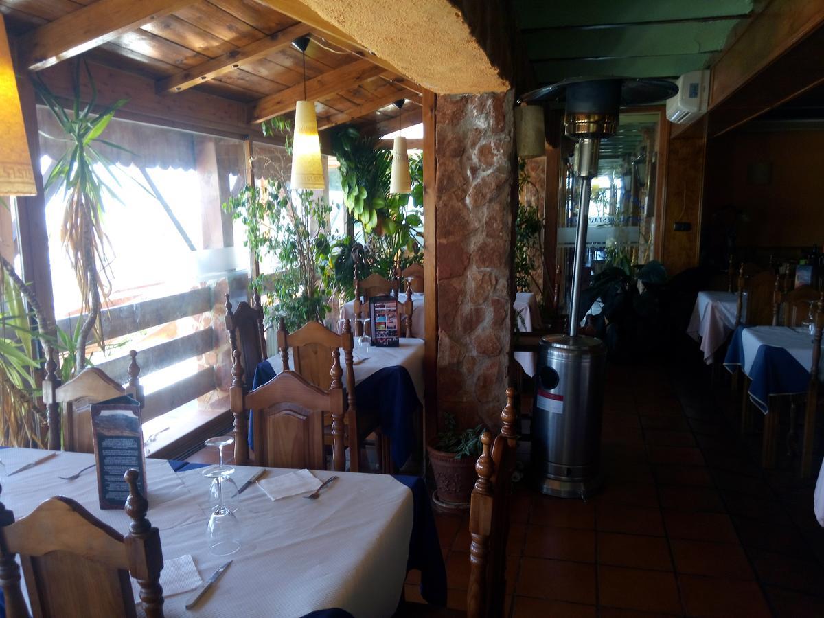 Hostal Sierra De Baza Buitenkant foto