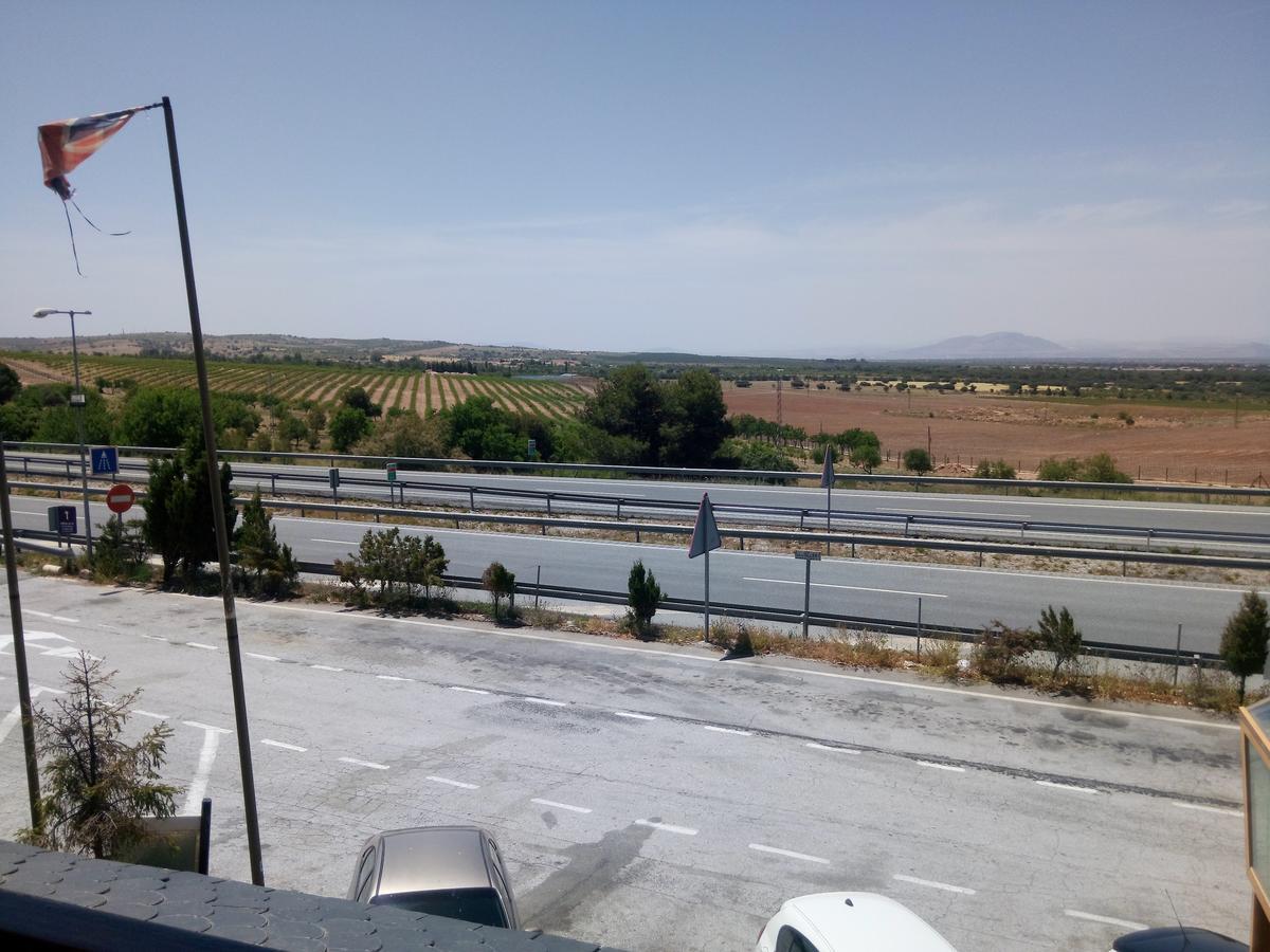 Hostal Sierra De Baza Buitenkant foto