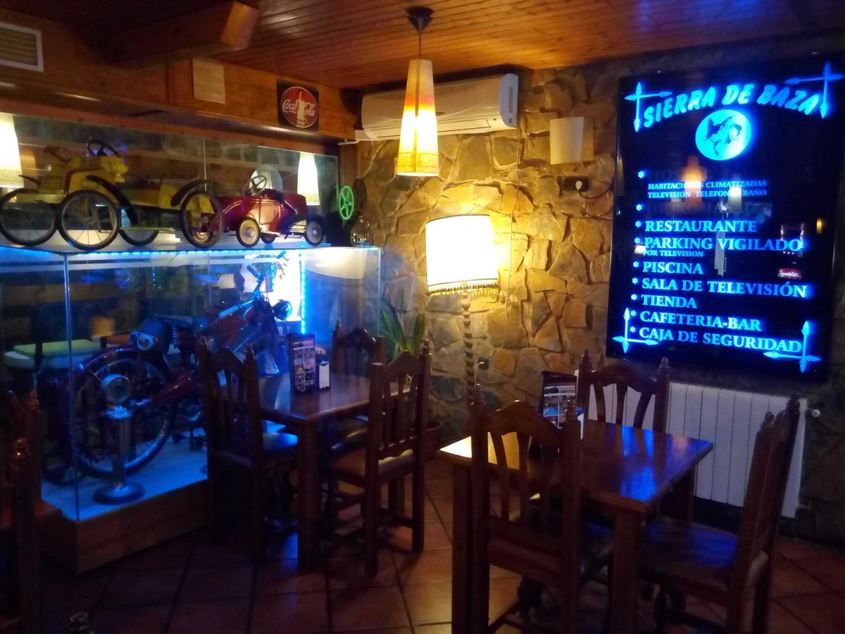 Hostal Sierra De Baza Buitenkant foto