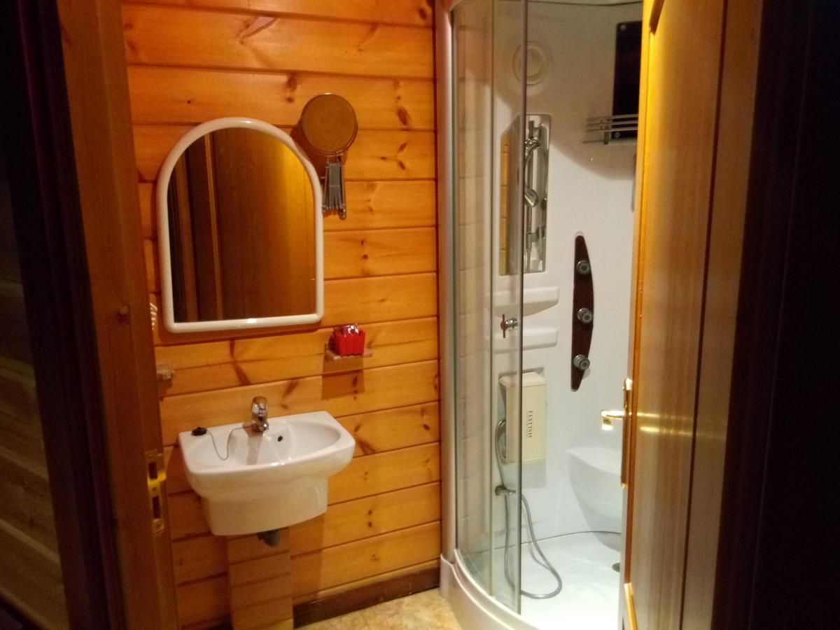 Hostal Sierra De Baza Buitenkant foto